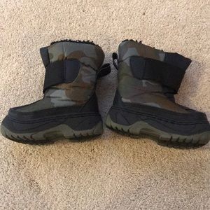 Camo boots for toddlers